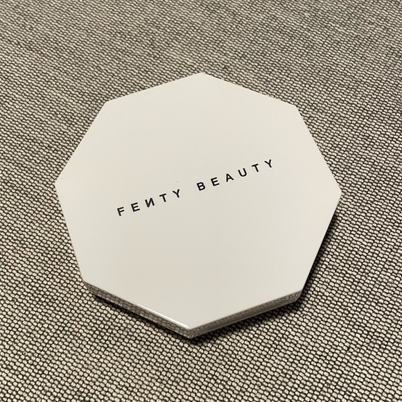 Fenty Beauty- KILLAWATT FOIL FREESTYLE HIGHLIGHTER DUO - Picture 2 of 3